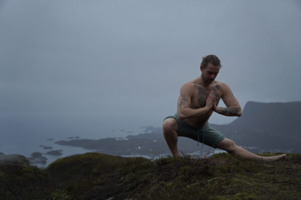 Yoga: the inner journey, 8 weeks of education in yogic science and meditation