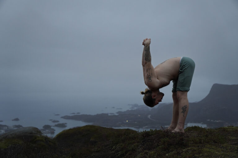 Yogic training: Shoulders, Neck, Jaw: Liberating the Power of Anger (7th-28th October, Tuesdays at Zen House)
