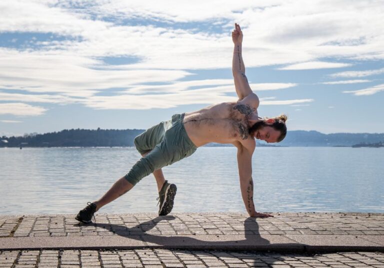 DIGITAL YOGIC EDUCATION: Svadharma/Shakti – Yoga for Confidence, Power and Living Your True Nature (January 6th – February 17th) . 